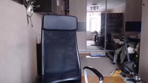 Snapshot of den_lover1 chatting on 12, 12, 2024 Den online show from 12, 12, 2024