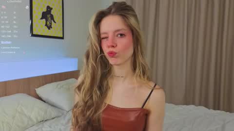 Snapshot of denaebeste chatting on 15, 3, 2026 Emma online show from 15, 3, 2026