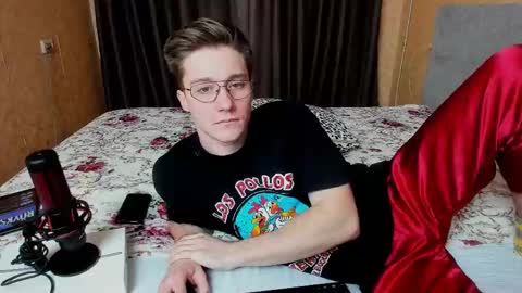 Snapshot of deni_boy99 chatting on 9, 11, 2025 Deni online show from 9, 11, 2025