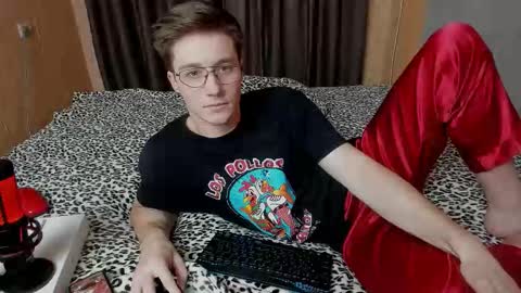 Snapshot of deni_boy99 chatting on 21, 11, 2025 Deni online show from 21, 11, 2025