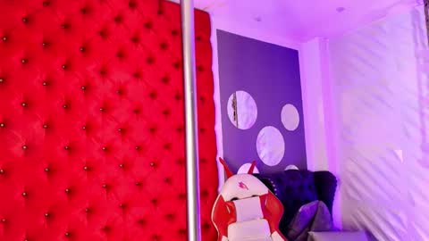 Miss Denis online show from 19, 9, 2025
