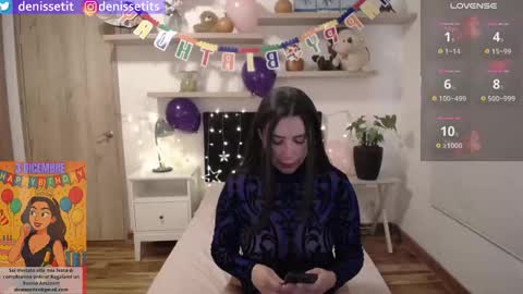    online show from 3, 12, 2025