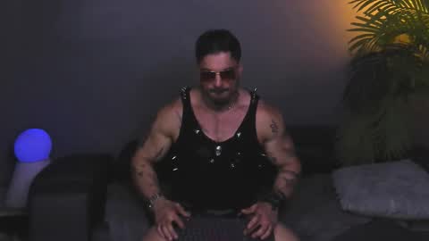 dennis_cox_ online show from 3, 12, 2025