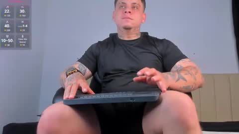 dennis munera online show from 15, 12, 2025