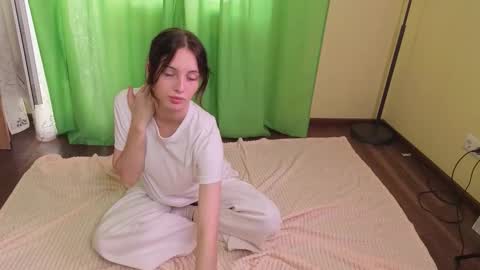 Olivia online show from 14, 9, 2025