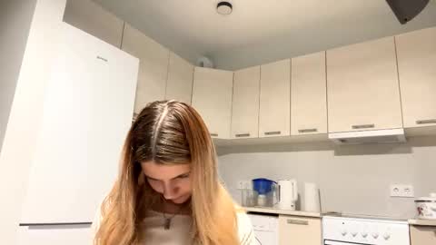 Denni online show from 10, 10, 2025