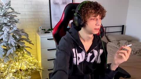 Snapshot of denobluora chatting on 12, 12, 2024 Jasper online show from 12, 12, 2024