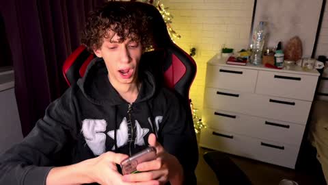 Snapshot of denobluora chatting on 14, 12, 2024 Jasper online show from 14, 12, 2024