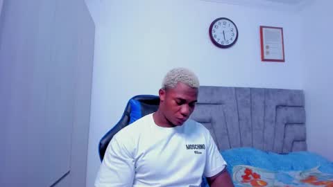 Snapshot of deonjhonson chatting on 15, 1, 2025 deon jhonson online show from 15, 1, 2025