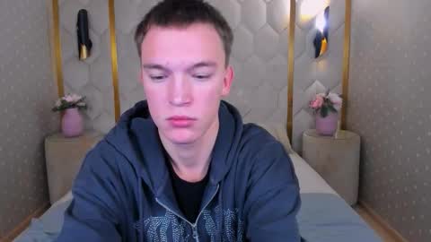 Snapshot of derek_banville chatting on 18, 11, 2025 Derek online show from 18, 11, 2025