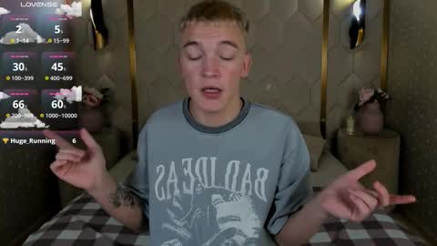 Snapshot of derek_banville chatting on 17, 12, 2025 Derek online show from 17, 12, 2025