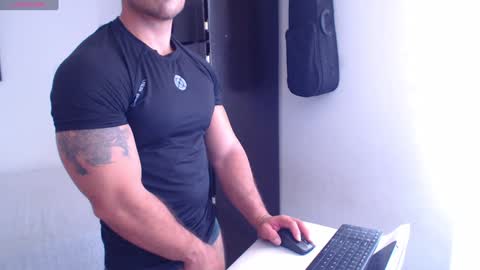 Derek online show from 1, 12, 2024