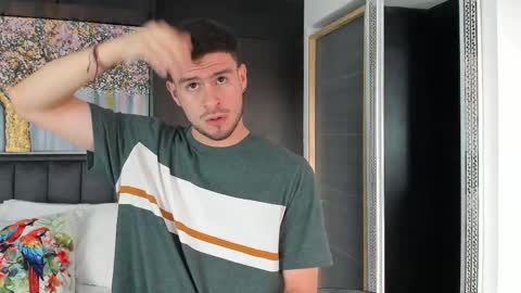 Snapshot of derek_hussain chatting on 4, 1, 2025 Derek Hussain online show from 4, 1, 2025