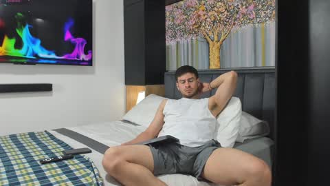 Snapshot of derek_hussain chatting on 22, 1, 2025 Derek Hussain online show from 22, 1, 2025