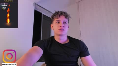 Snapshot of derekolsen_ chatting on 22, 10, 2025 Derek IG Derekolsen2024 online show from 22, 10, 2025