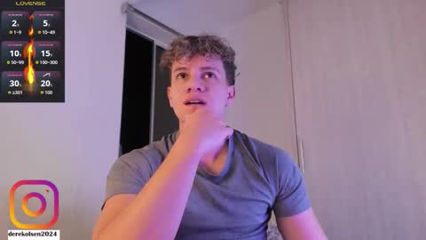 Snapshot of derekolsen_ chatting on 25, 10, 2025 Derek IG Derekolsen2024 online show from 25, 10, 2025