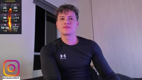 Snapshot of derekolsen_ chatting on 8, 11, 2025 Derek IG Derekolsen2024 online show from 8, 11, 2025