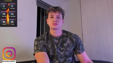 Snapshot of derekolsen_ chatting on 14, 11, 2025 Derek IG Derekolsen2024 online show from 14, 11, 2025