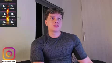 Snapshot of derekolsen_ chatting on 15, 11, 2025 Derek IG Derekolsen2024 online show from 15, 11, 2025