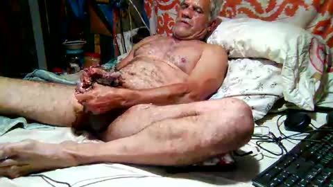 derick1961 online show from 6, 11, 2025