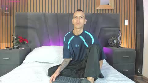 Snapshot of derrymeyers chatting on 3, 11, 2025 derrymeyers online show from 3, 11, 2025