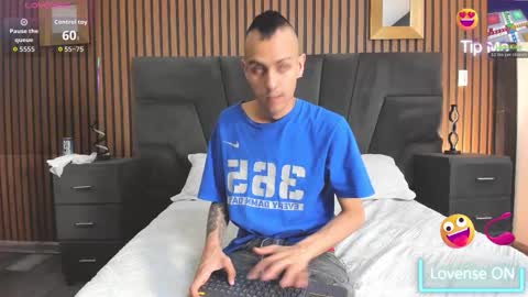 Snapshot of derrymeyers chatting on 12, 11, 2025 derrymeyers online show from 12, 11, 2025