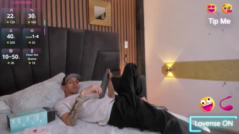 Snapshot of derrymeyers chatting on 2, 12, 2025 derrymeyers online show from 2, 12, 2025