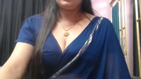 Snapshot of desimaisa130 chatting on 23, 10, 2025 Maisa online show from 23, 10, 2025