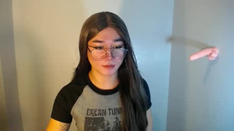 LORINE online show from 2, 1, 2025