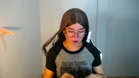 LORINE online show from 4, 1, 2025