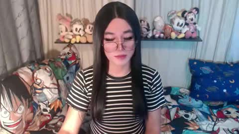 LORINE online show from 7, 10, 2025