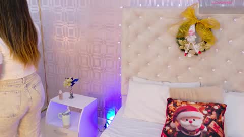 Sara Desire online show from 27, 11, 2025