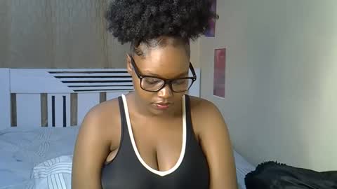 desiredahlia33 online show from 5, 4, 2026