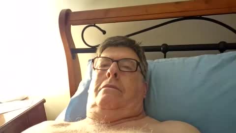 Desmon1958 online show from 12, 3, 2026