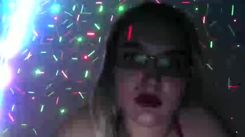 Snapshot of dessy_kendra chatting on 28, 11, 2025 Kendra online show from 28, 11, 2025