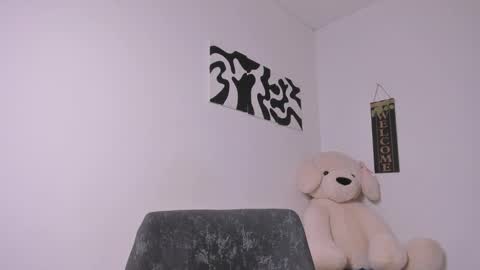 Snapshot of desty_y chatting on 20, 2, 2026 desty_y online show from 20, 2, 2026