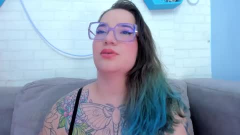 Snapshot of deva_blue chatting on 11, 2, 2025 Deva Blue online show from 11, 2, 2025
