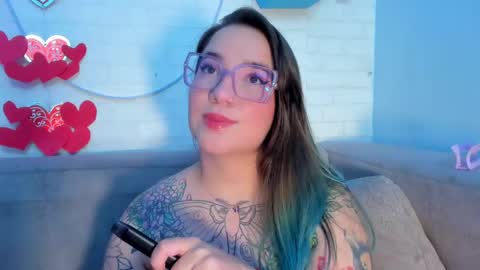 Snapshot of deva_blue chatting on 14, 2, 2025 Deva Blue online show from 14, 2, 2025