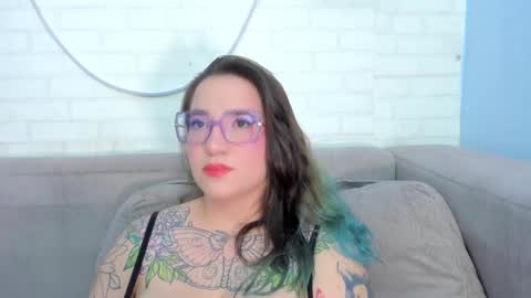 Snapshot of deva_blue chatting on 26, 2, 2025 Deva Blue online show from 26, 2, 2025