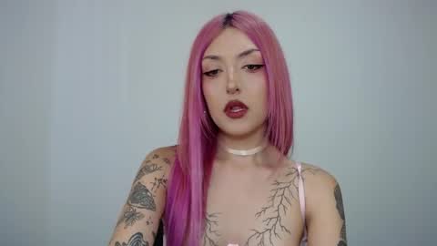 Snapshot of devil_blood chatting on 18, 12, 2025 Angel Boo and Adrian online show from 18, 12, 2025