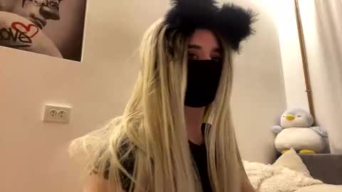 Snapshot of devil_goddess1 chatting on 27, 10, 2025 Emily online show from 27, 10, 2025