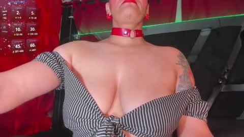 devil_taylorx online show from 25, 1, 2025
