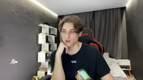 devilnut1 online show from 21, 11, 2025