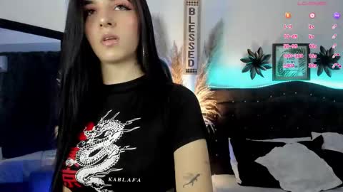 PaulaInsta  paulacastellanos 1Pvt open online show from 26, 2, 2025