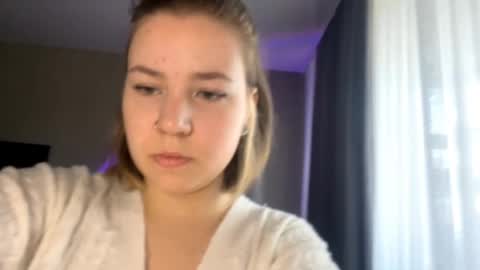 Snapshot of devontaneja chatting on 13, 4, 2026 devontaneja online show from 13, 4, 2026