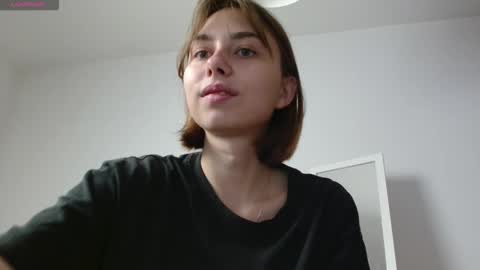 Snapshot of dewkiss chatting on 2, 11, 2025 dewkiss online show from 2, 11, 2025