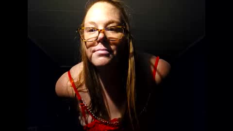 Averag3 Coupl3 online show from 8, 11, 2025