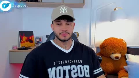 JULIAN online show from 9, 3, 2025