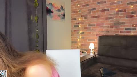 Kira online show from 8, 3, 2026