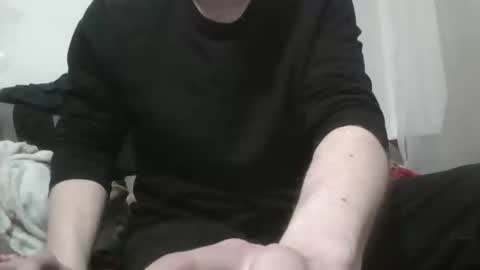 Snapshot of dezz899 chatting on 16, 2, 2026 dezz899 online show from 16, 2, 2026